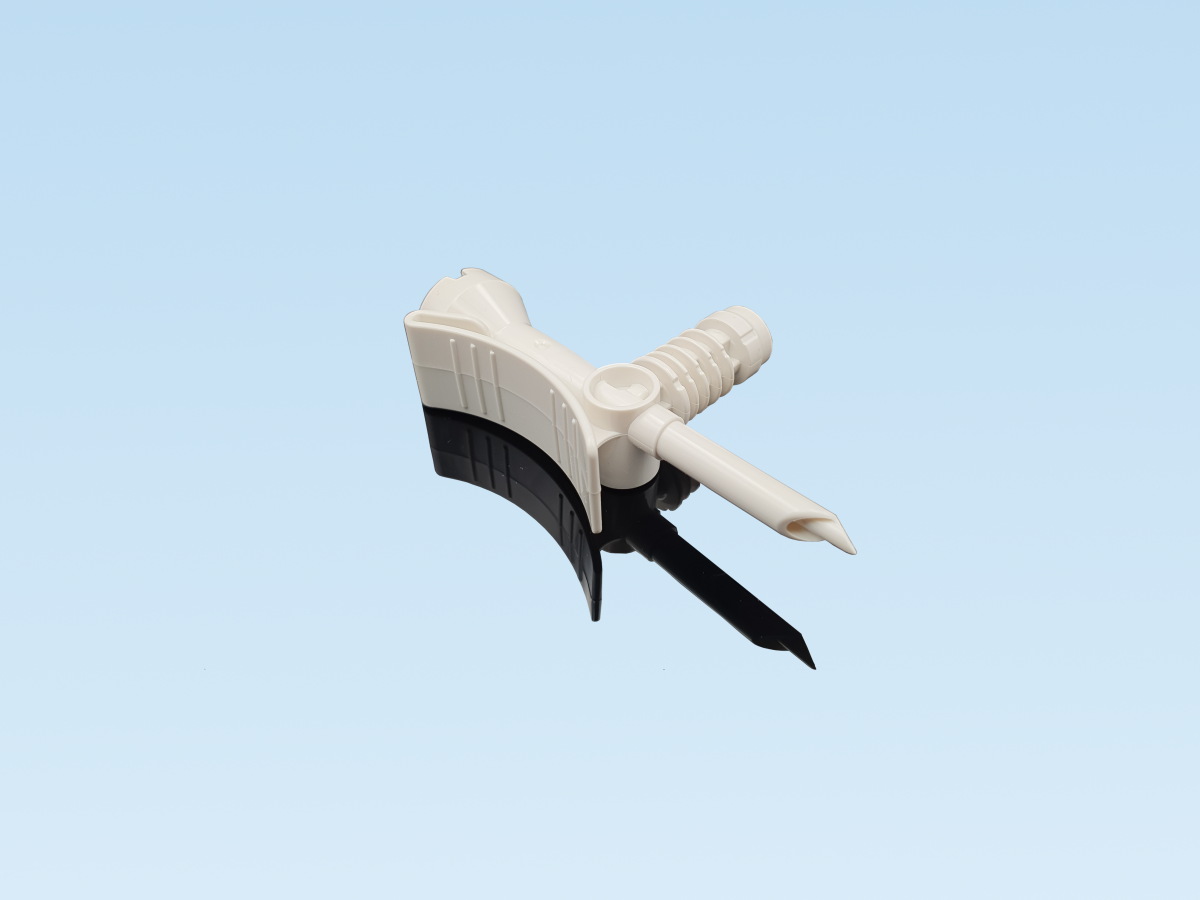 Medical spike connector component for IV fluid transfer and infusion systems